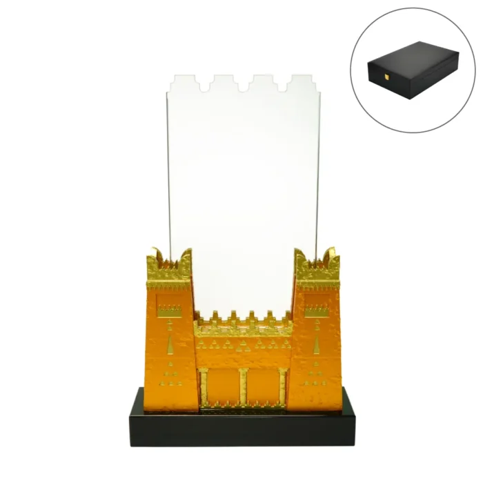 Castle Design Crystal Award in Black Presentation Box - Image 1